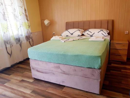 Ara-Kata Apartment Baska  Ngoại thất bức ảnh