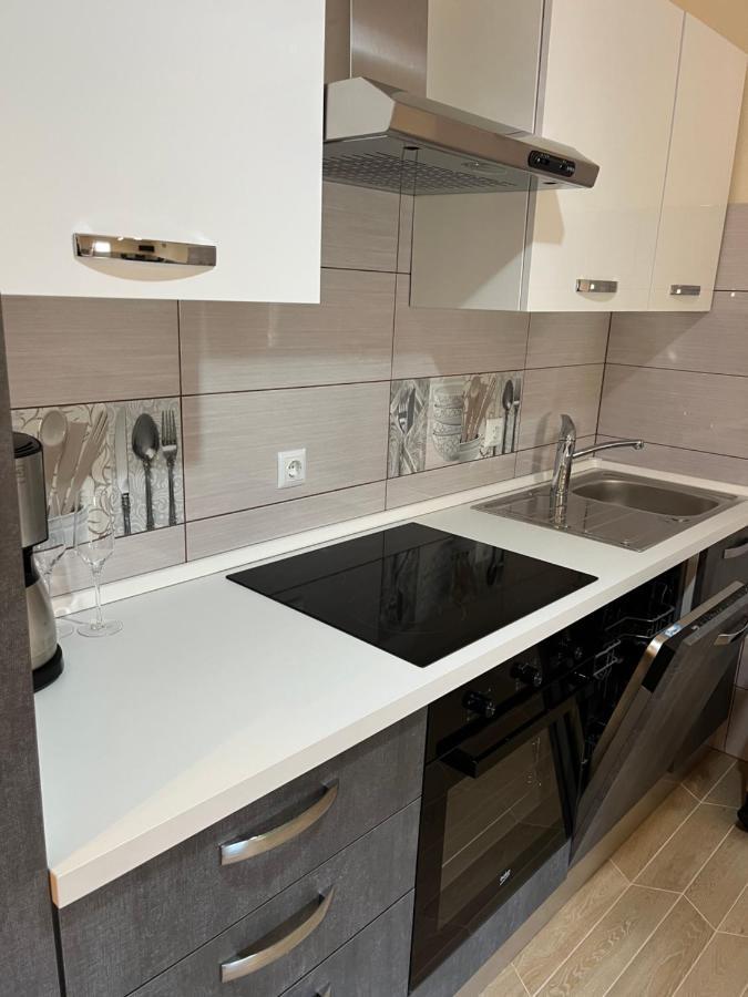 Ara-Kata Apartment Baska  Ngoại thất bức ảnh
